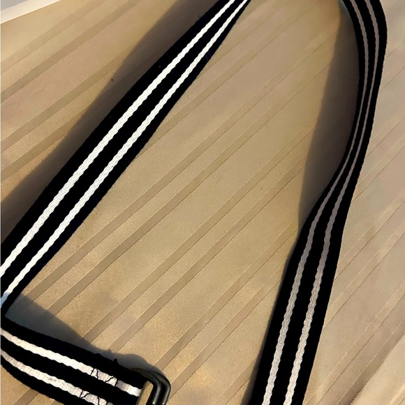 EUC Polo belt 32” made with navy blue and white cotton material. - Picture 1 of 3